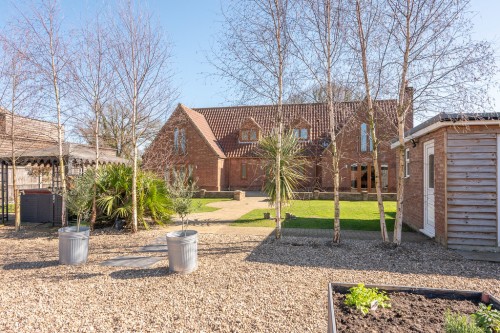 Arrange a viewing for Holt Road, Wood Norton