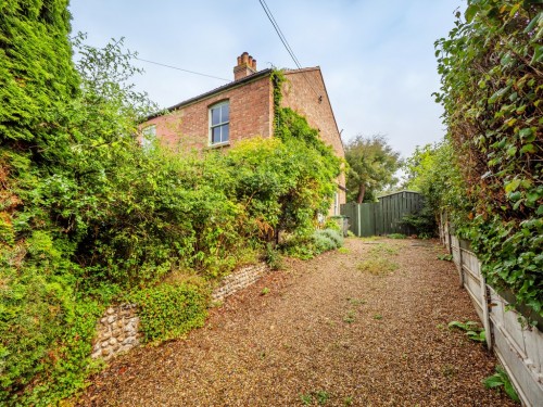 Arrange a viewing for Hayes Lane, Fakenham