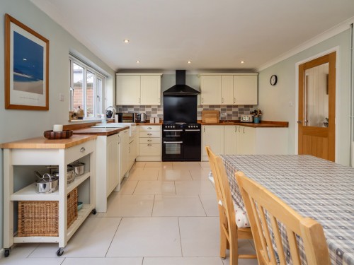 Arrange a viewing for Glebe Court, Syderstone