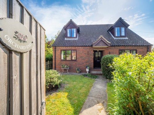 Arrange a viewing for Fakenham Road, Bintree